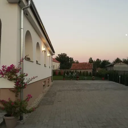 Apartment Koczan Buk